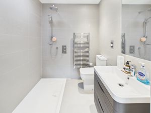 En-suite Shower Room- click for photo gallery